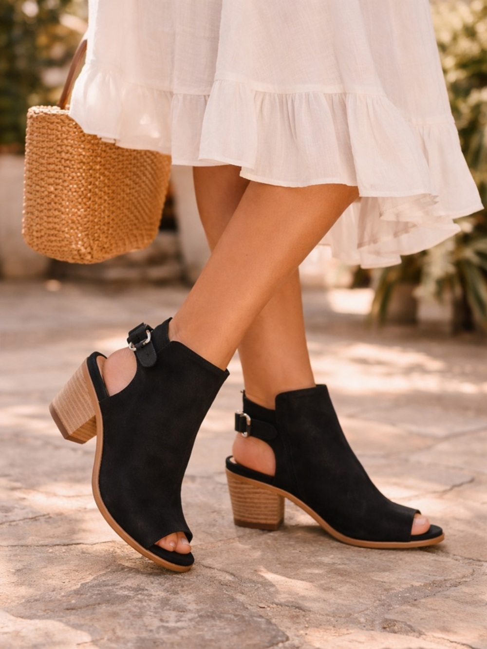 🔥Lucky Brand Black Peep Toe Booties ✨ Block Heel Cutout Ankle Boots Boho Chic